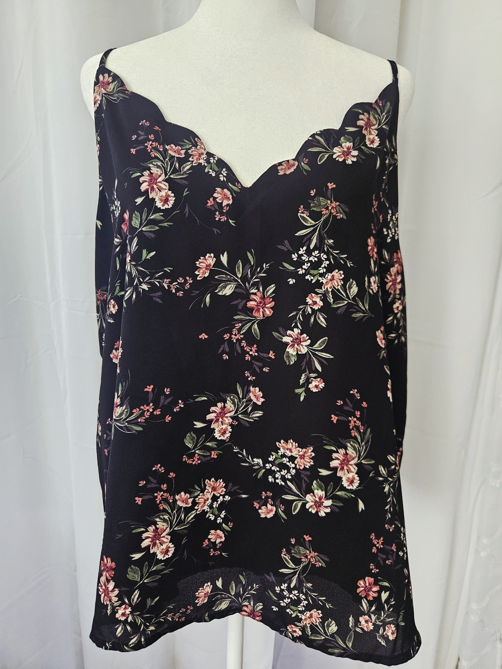 Socialite Floral Scalloped Camisole Tank Top XL Black Pink Boho Chic